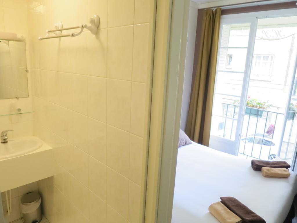 Hotel De La Paix Caen Room photo